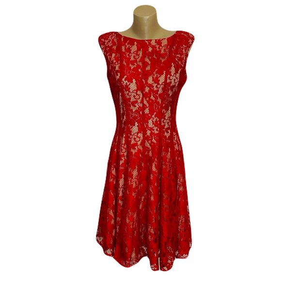 Danny and Nicole [10] Red Lace Dress (1071) - Picture 1 of 3